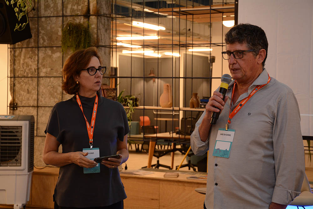 Debate entre participantes do I ENEAC