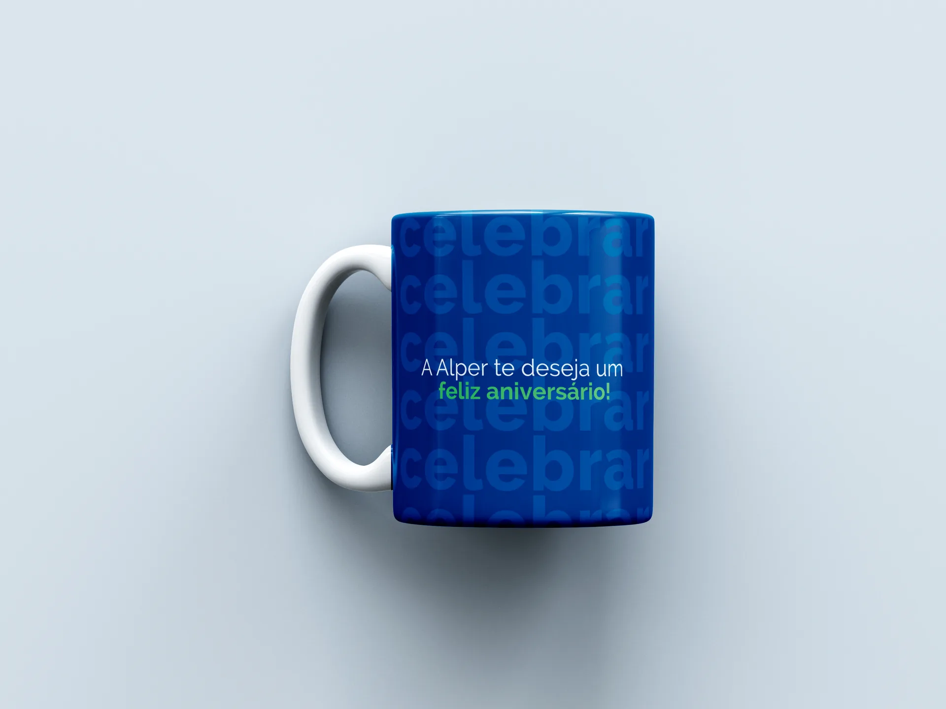 Caneca da Alper com a mensagem Celebre a vida, comemore cada momento